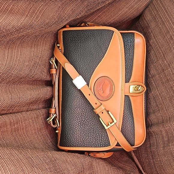 Dooney & Bourke Handbags - Vintage Dooney and Bourke Carrier No. R701 Navy